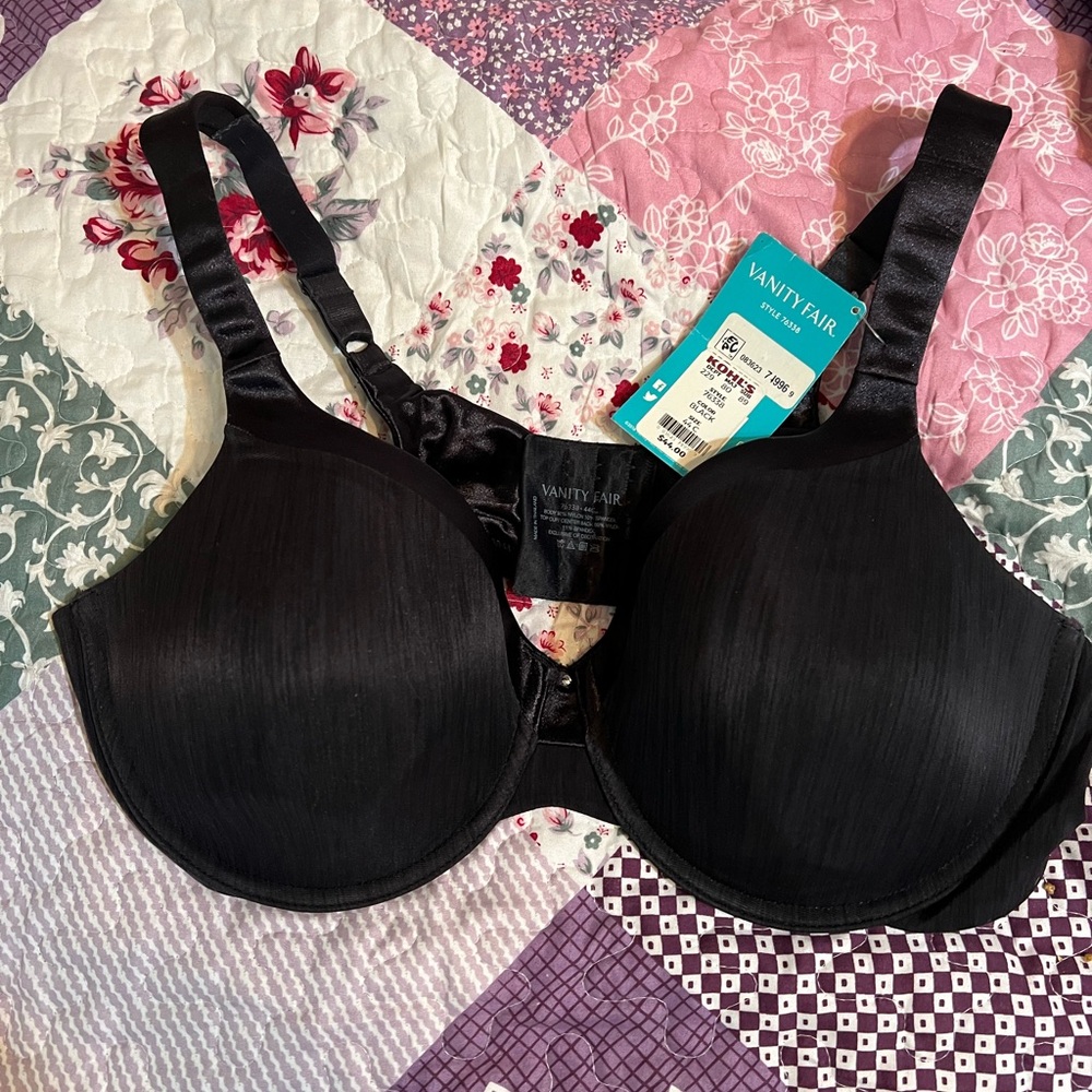 BNWT- Vanity Fair Black Women's Bra